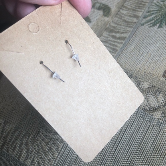 Handcrafted vintage bead glass hematite dangle earrings - Picture 4 of 4